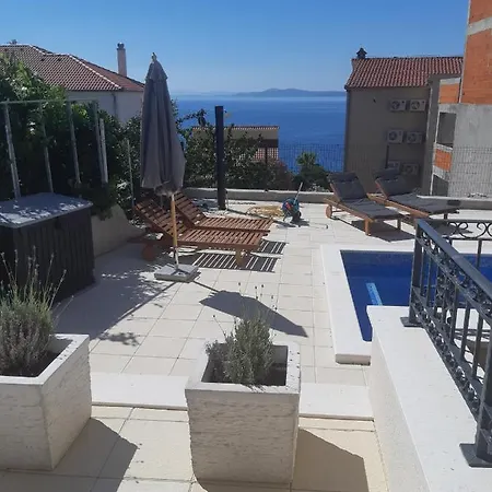 Apartment Lizzi. Trogir Extérieur photo